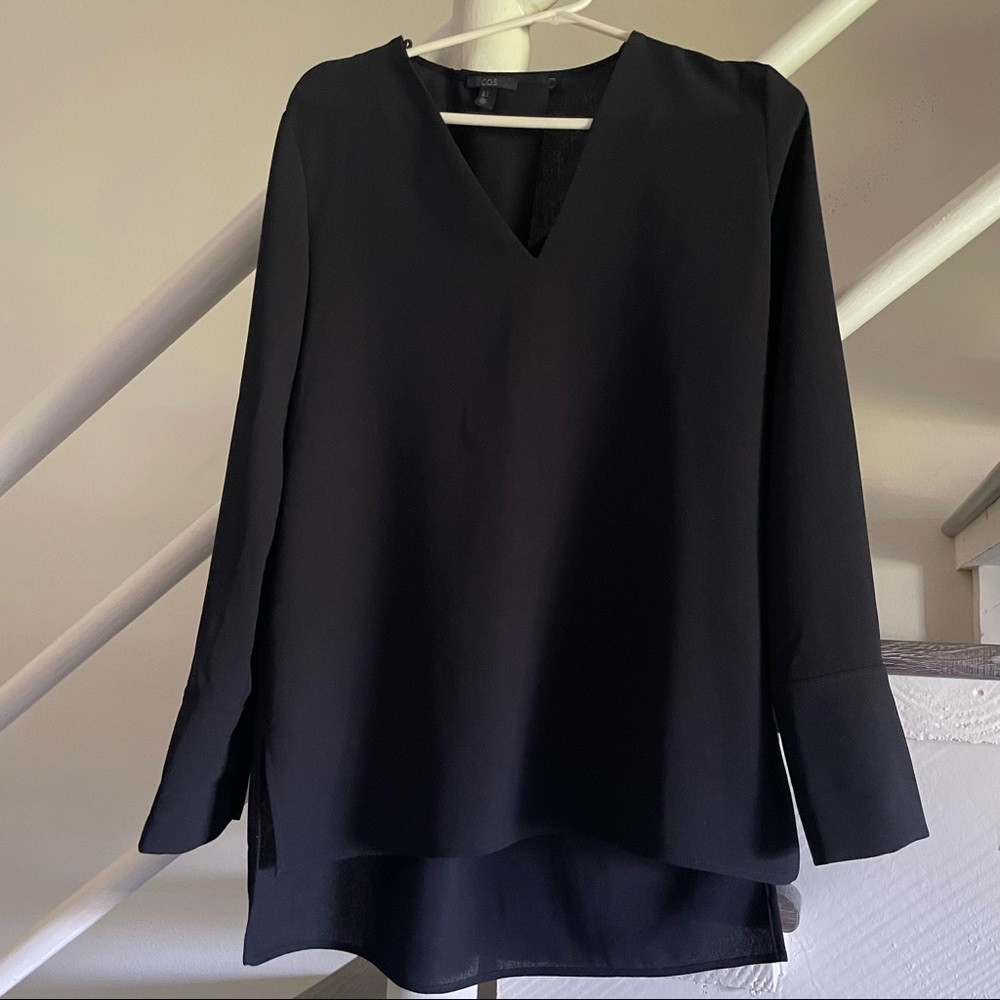COS Black Long Sleeve Vneck Tunic Top
